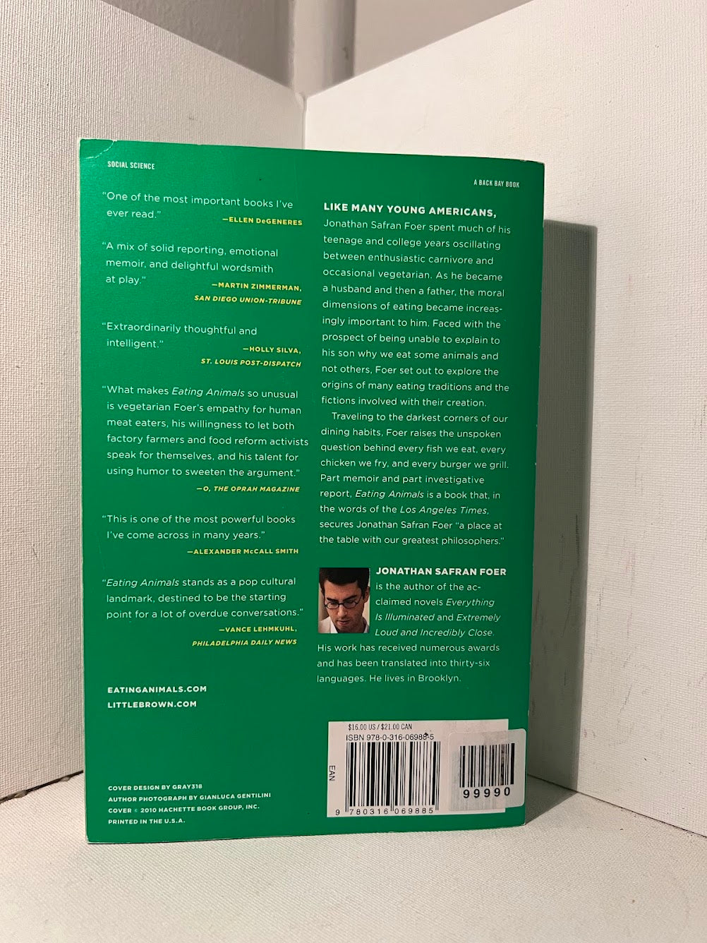 Eating Animals by Jonathan Safran Foer