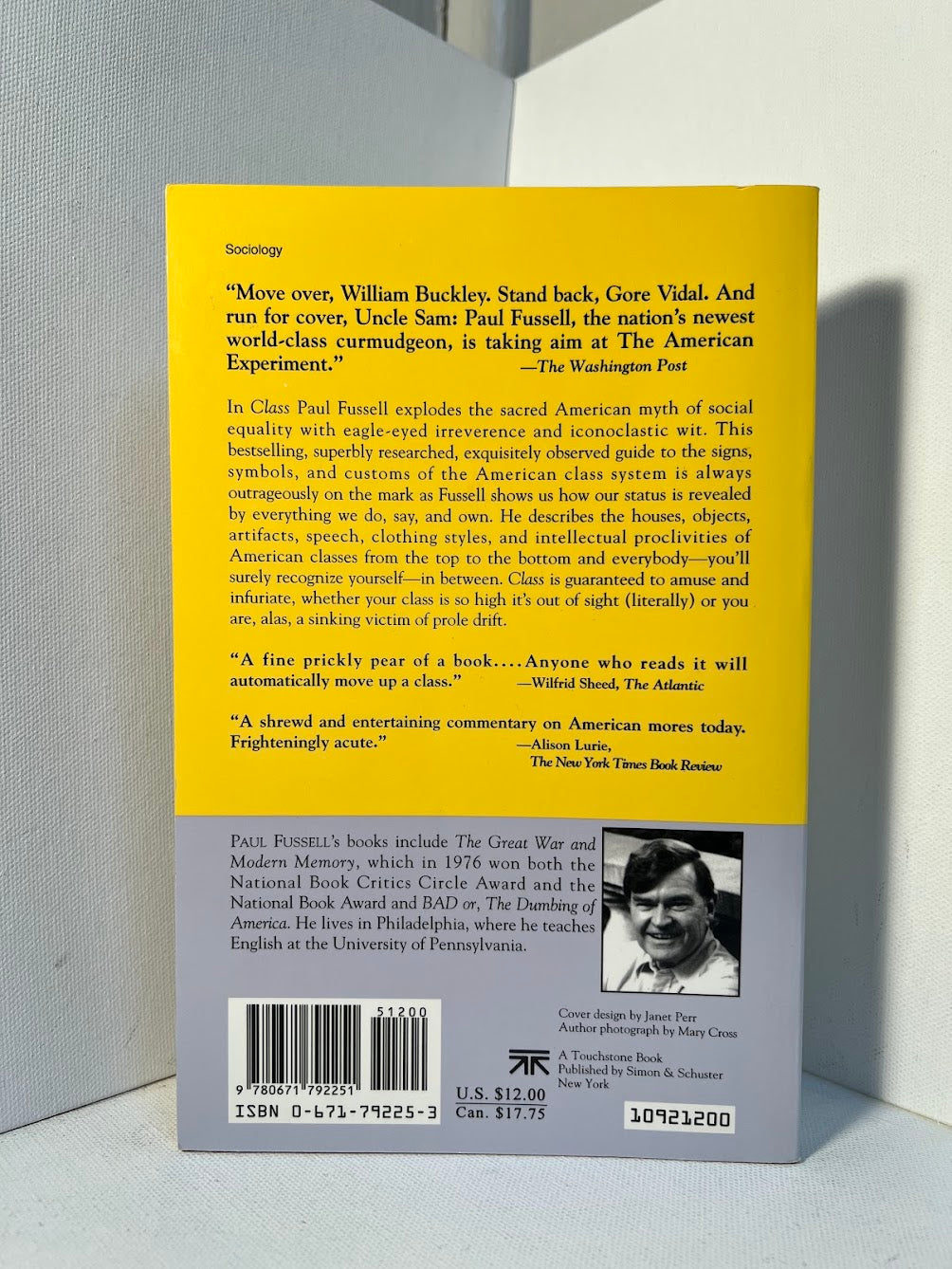 Class - A Guide Through the American Status System by Paul Fussell