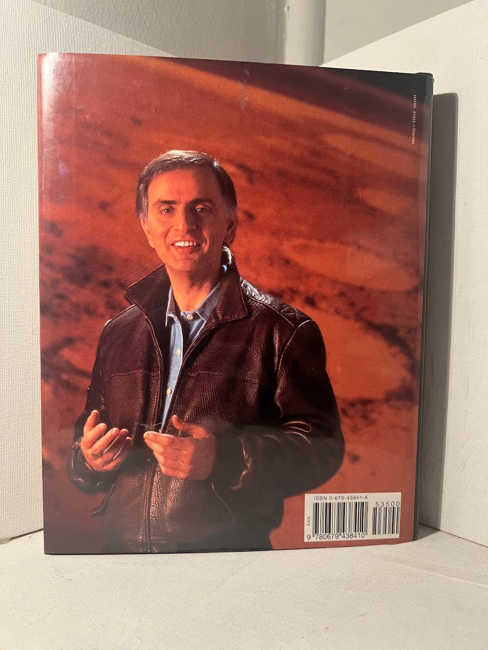 Pale Blue Dot by Carl Sagan