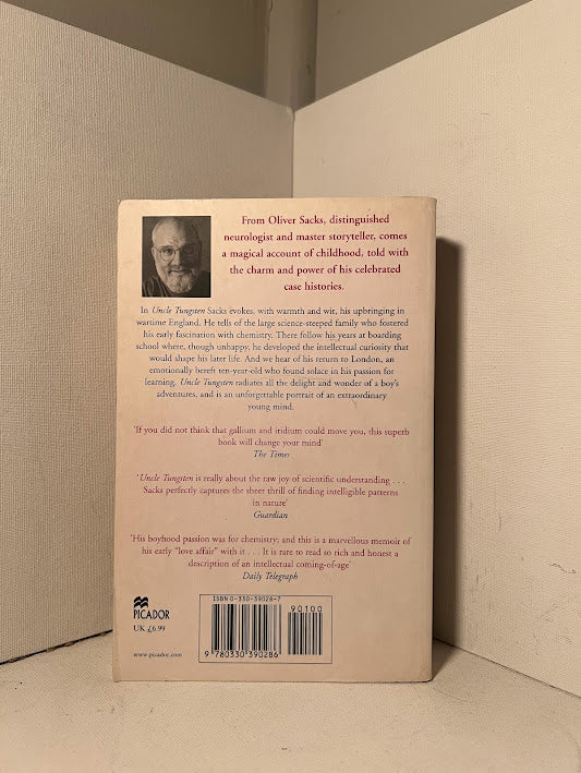 Uncle Tungsten by Oliver Sacks