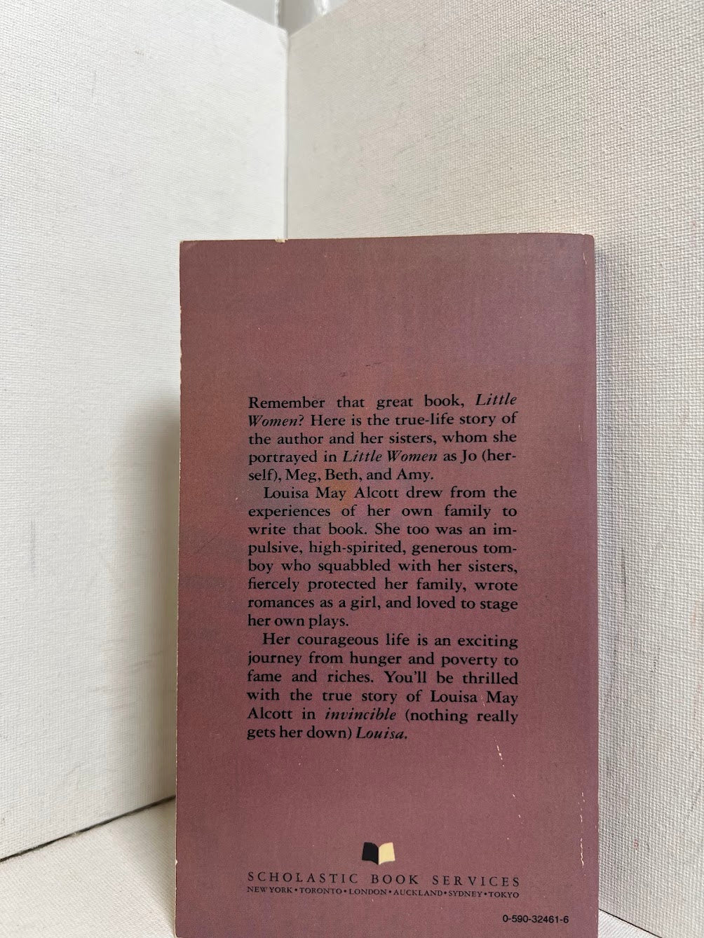 Invincible Louisa by Cornelia Meigs