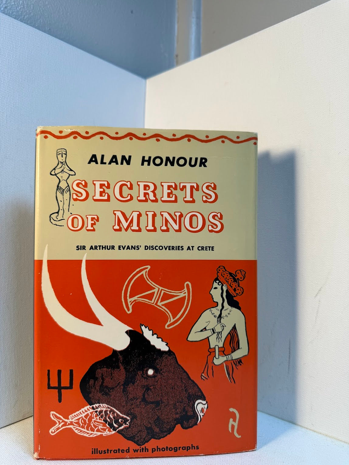 Secrets of Minos by Alan Honour