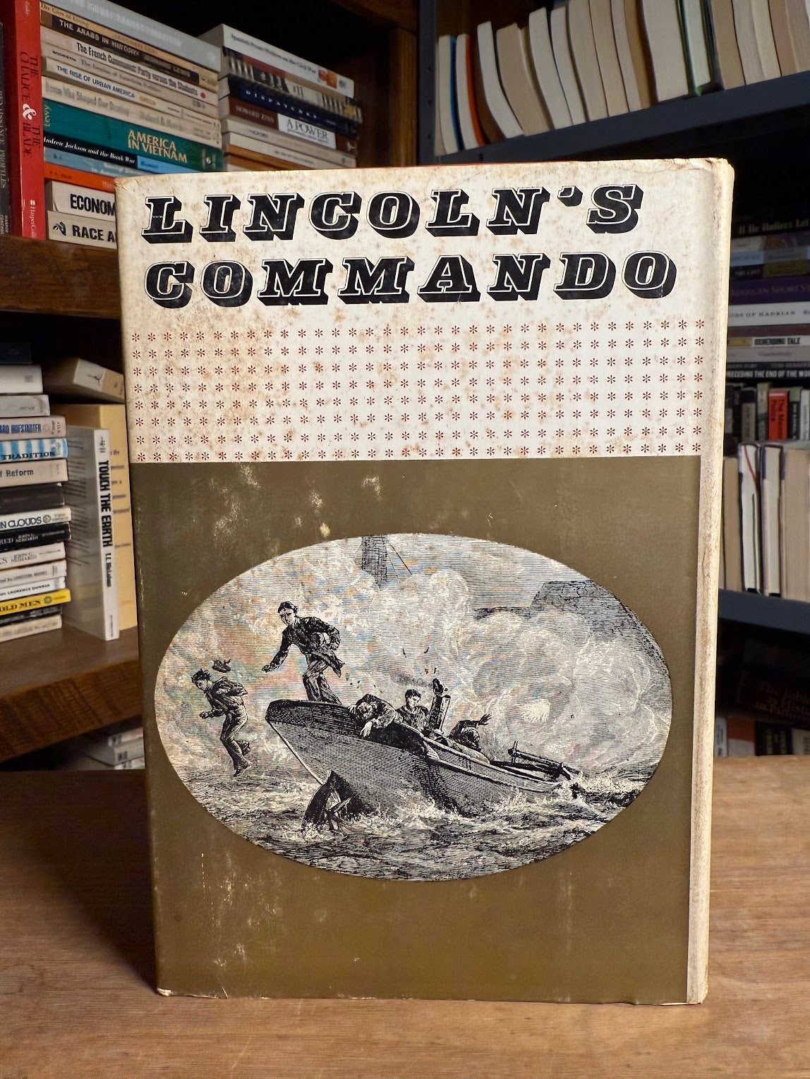 Lincoln's Commando by Ralph J. Roske and Charles Van Doren