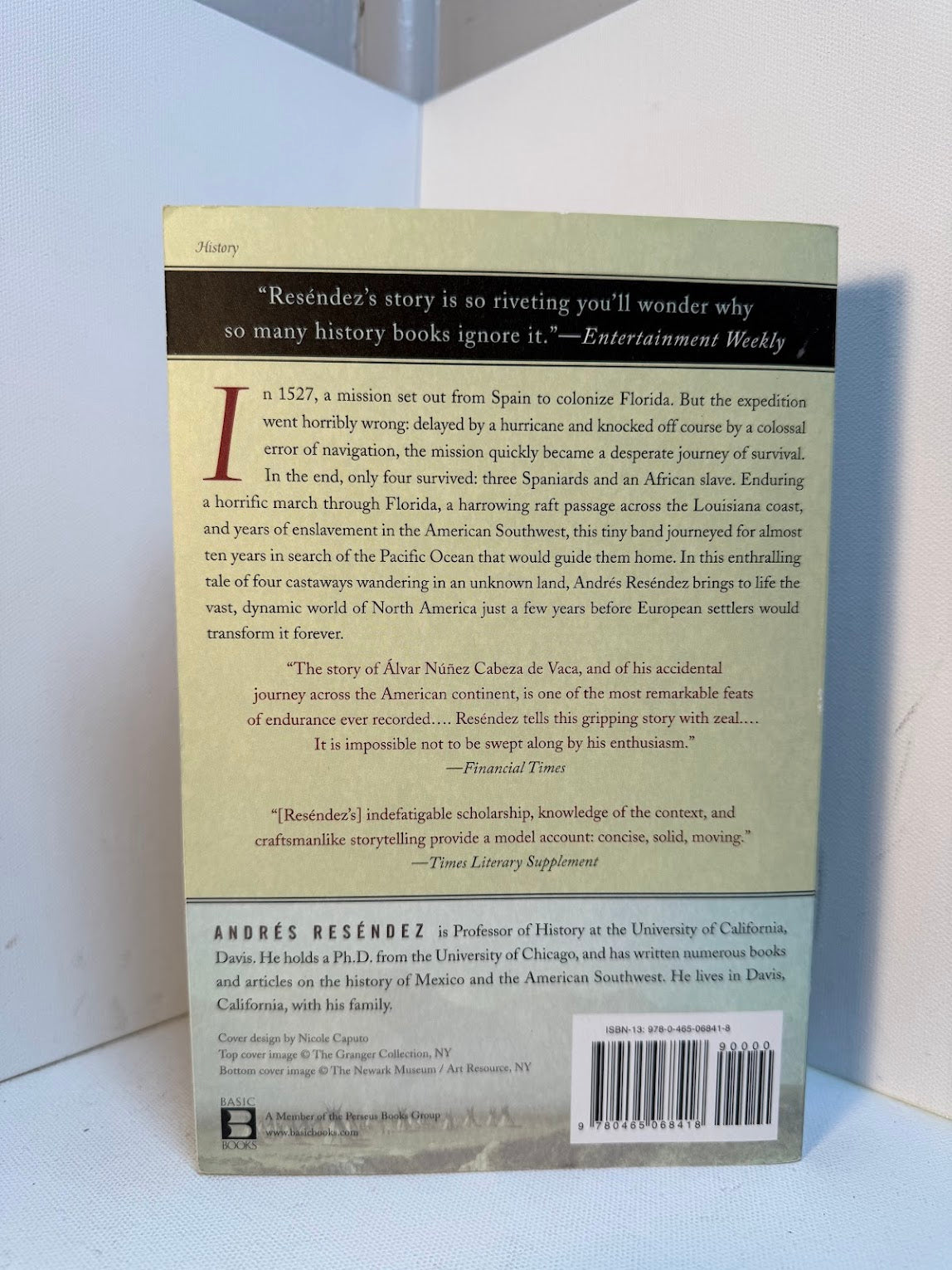A Land So Strange - The Epic Journey of Cabeza de Vaca by Andres Resendez