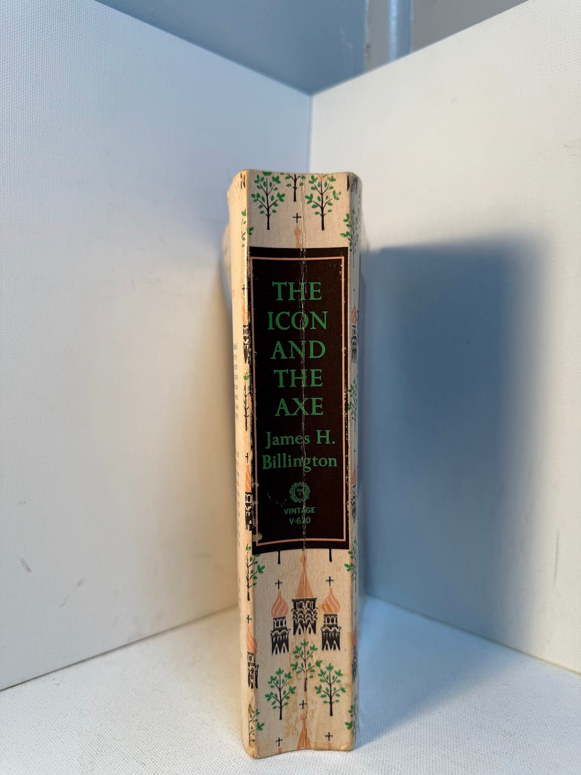 The Icon and the Axe by James H. Billington