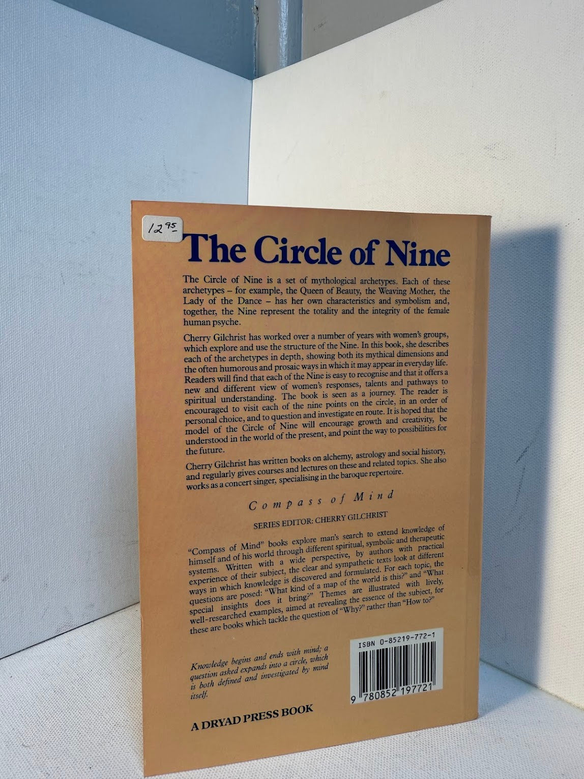 The Circle of Nine - Understanding the Feminine Psyche by Cherry Gilchrist