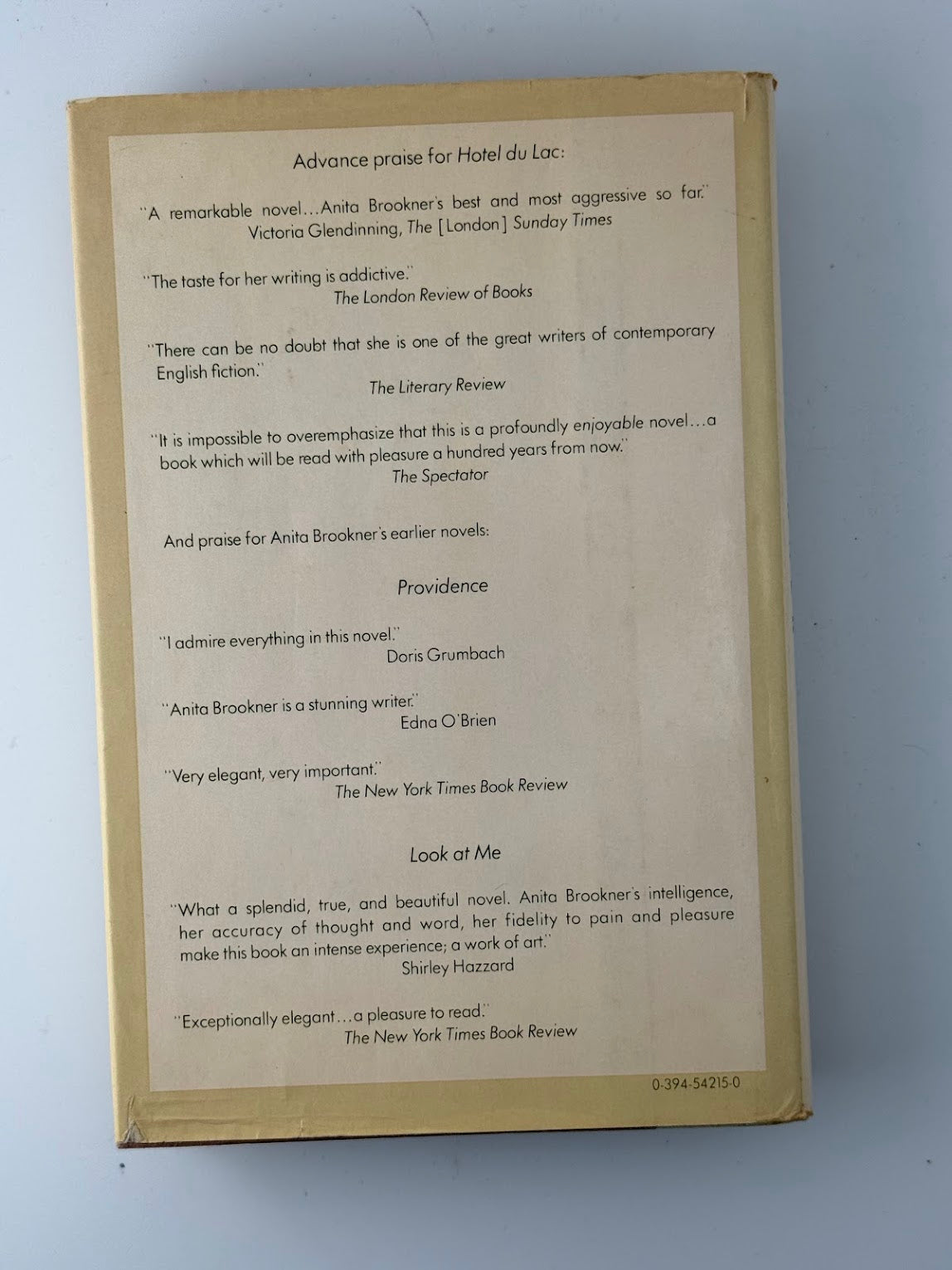 Hotel Du Lac by Anita Brookner