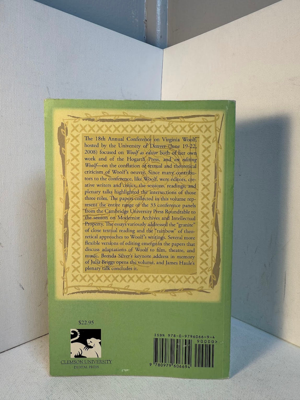 Woolf Editing/Editing Woolf edited by Eleanor McNees and Sara Veglahn