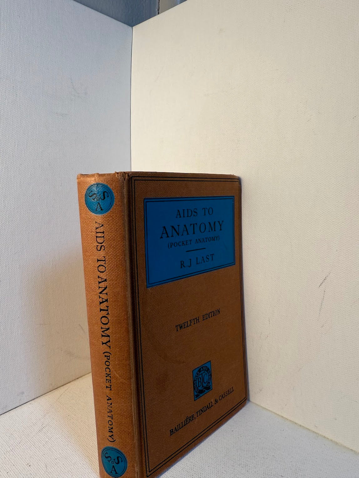 Aids to Anatomy (Pocket Anatomy) by R.J. Last