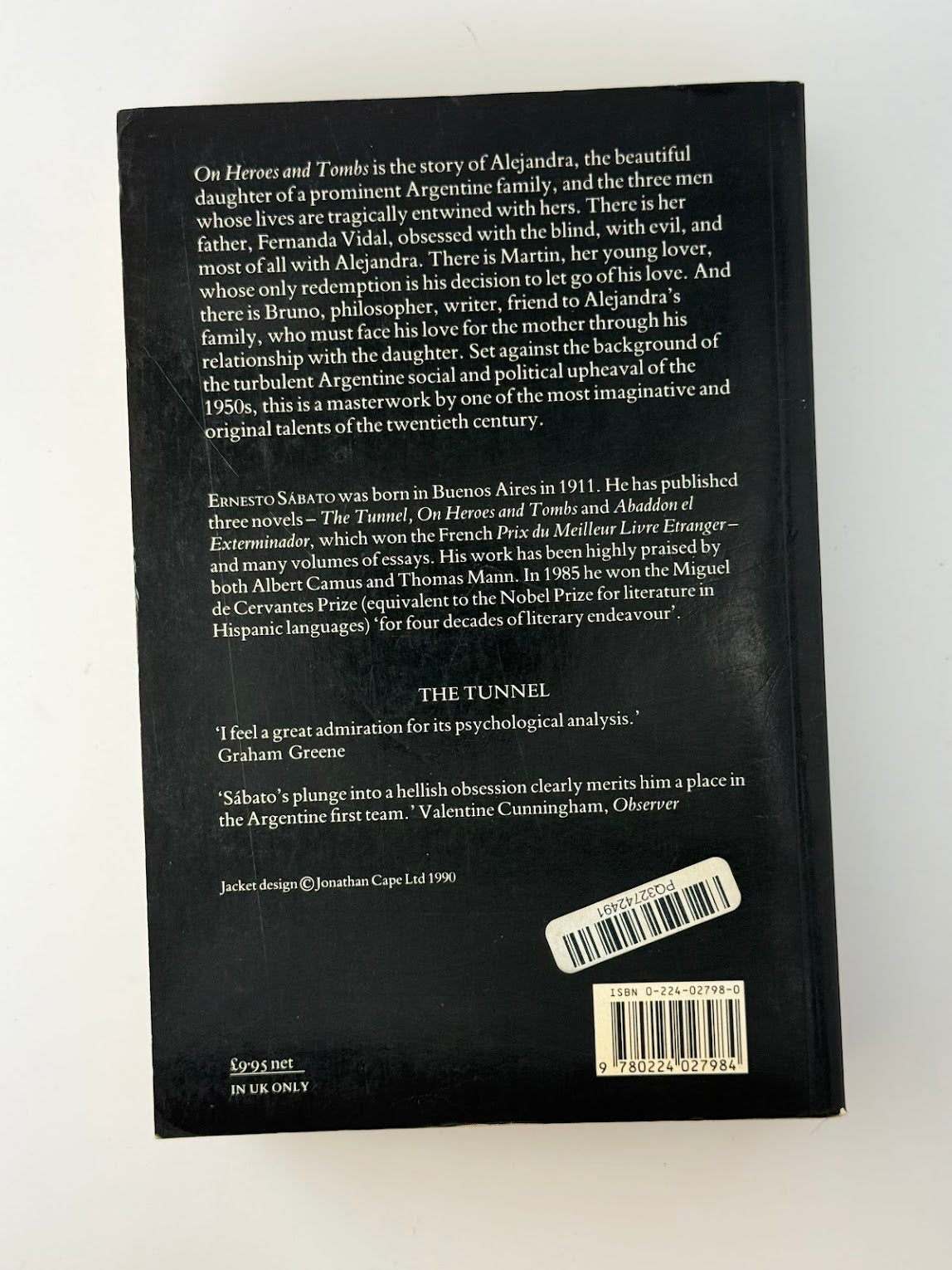 On Heroes and Tombs by Ernesto Sabato