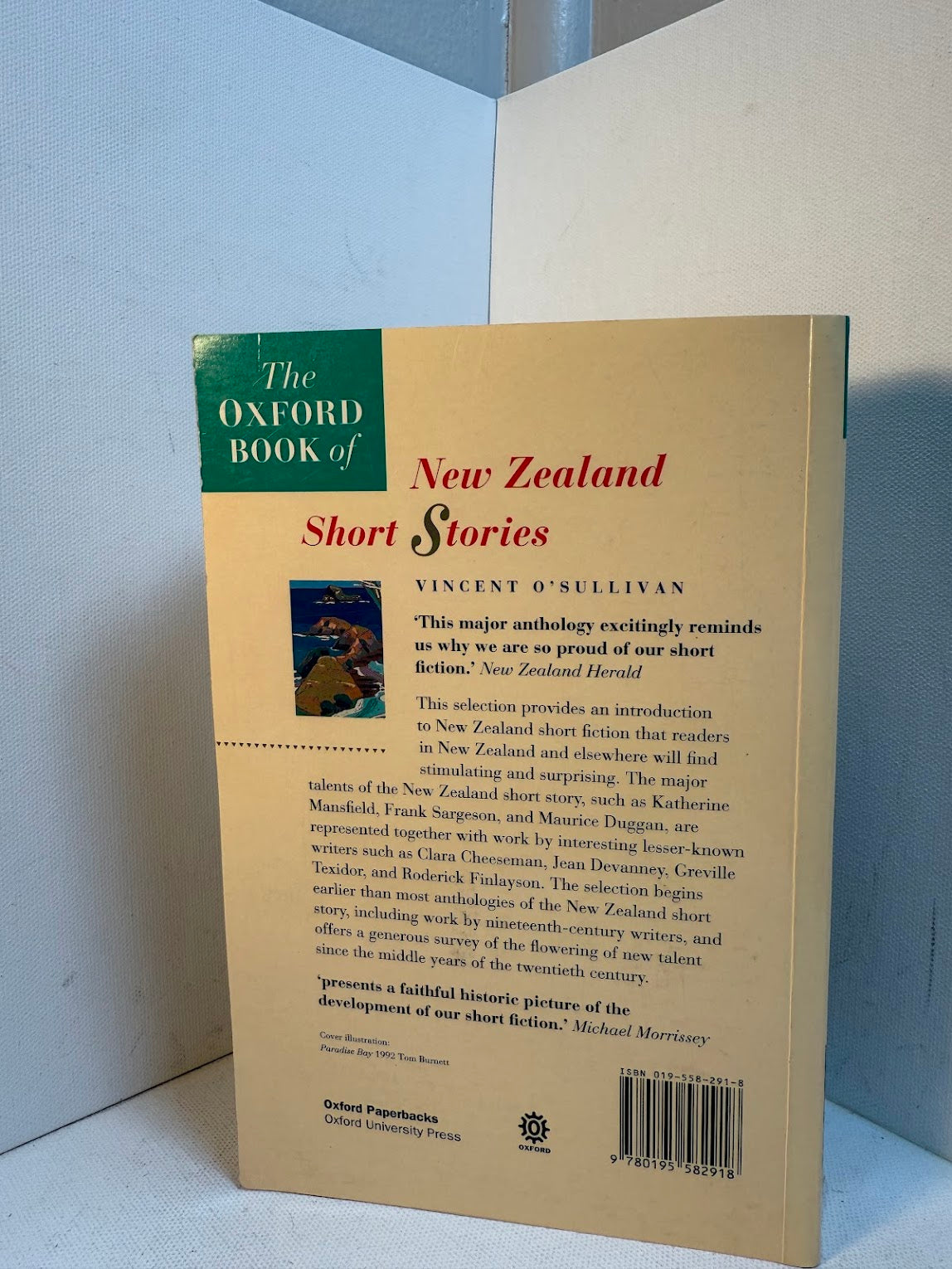 The Oxford Book of New Zealand Short Stories edited by Vincent O'Sullivan