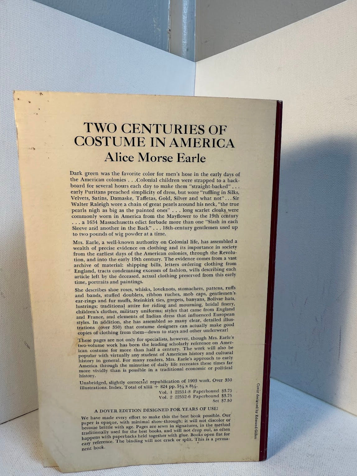 Two Centuries of Costume in America 1620-1820 by Alice Morse Earle
