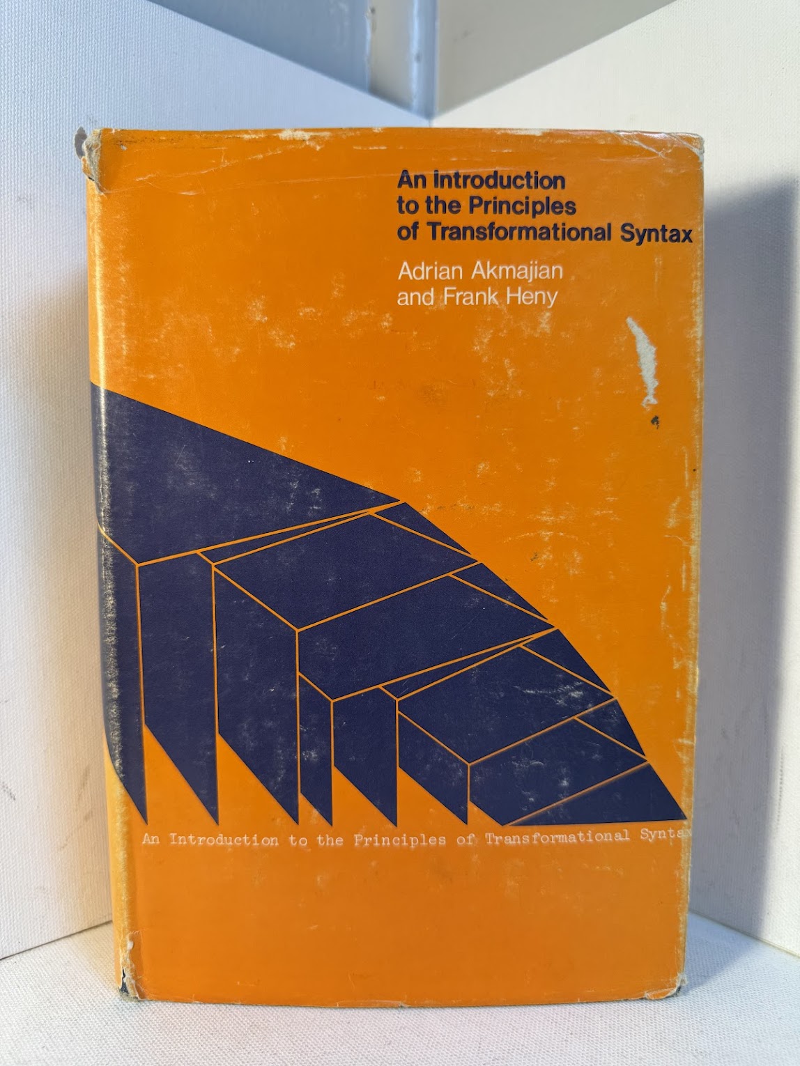 An Introduction to the Principles of Transformational Syntax by Adrian Akmajian and Frank Heny