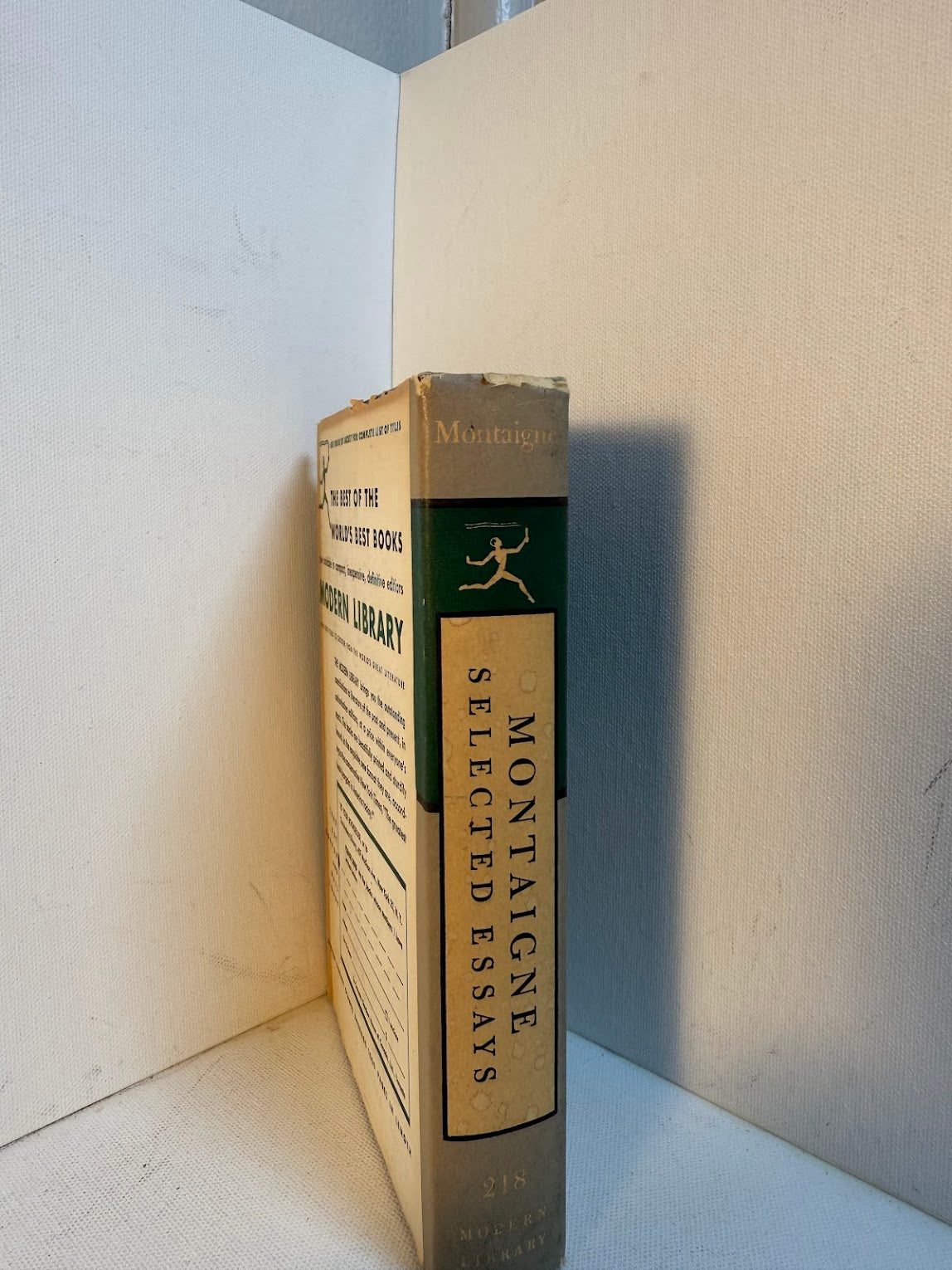 Selected Essays by Michel Montaigne