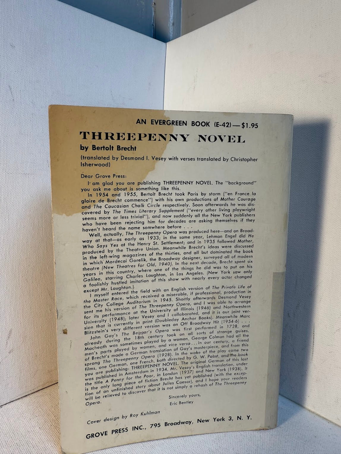 Threepenny Novel by Bertolt Brecht