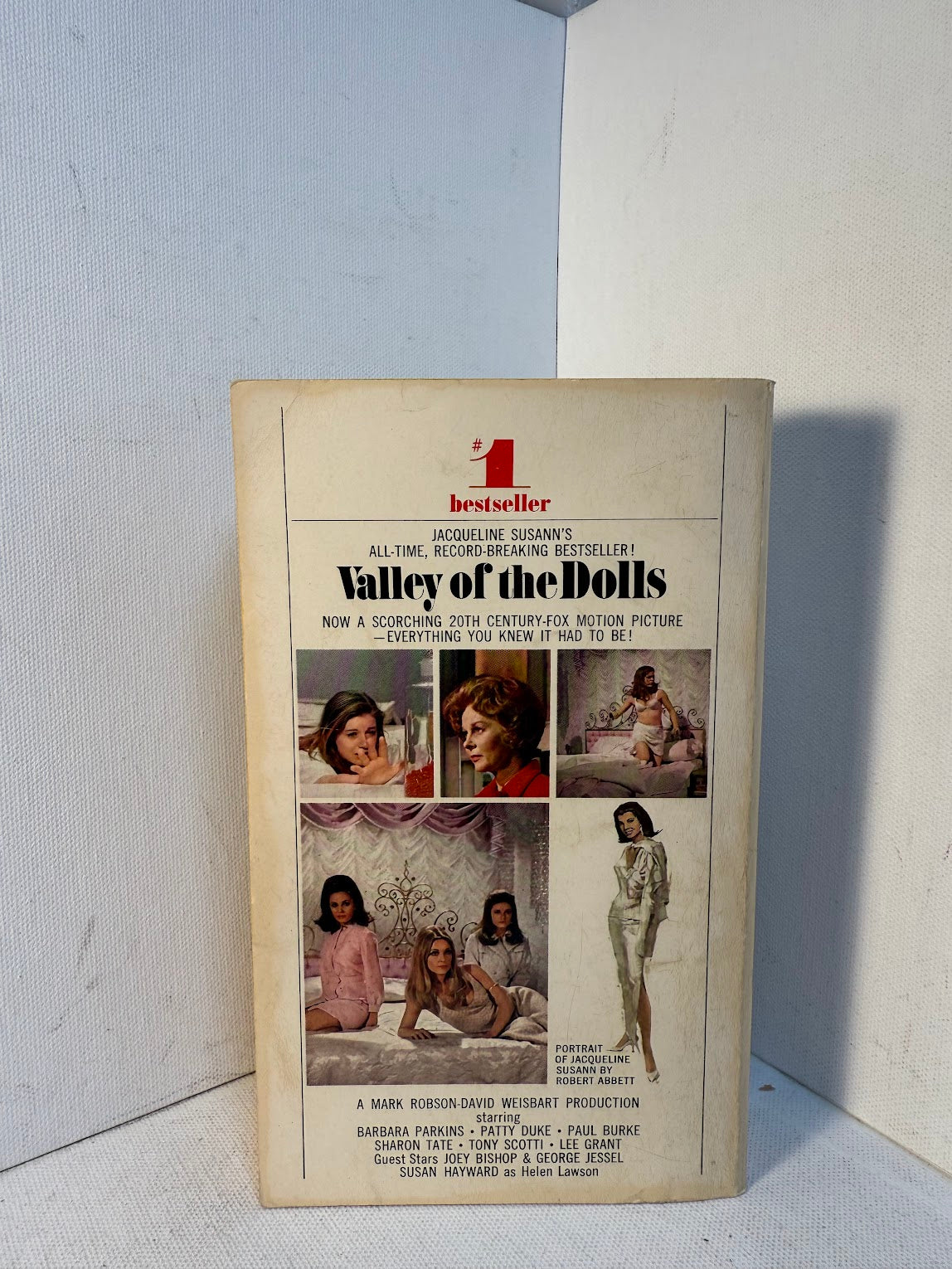 Valley of the Dolls by Jacqueline Susann