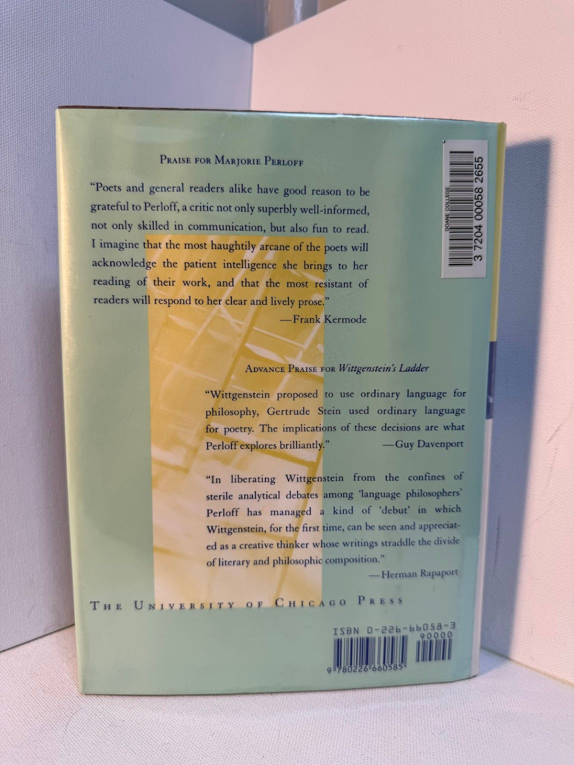 Wittgenstein's Ladder - Poetic Language and the Strangeness of the Ordinary by Marjorie Perloff