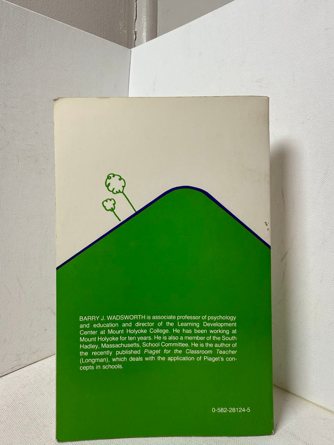 Piaget's Theory of Cognitive Development by Barry Wadsworth