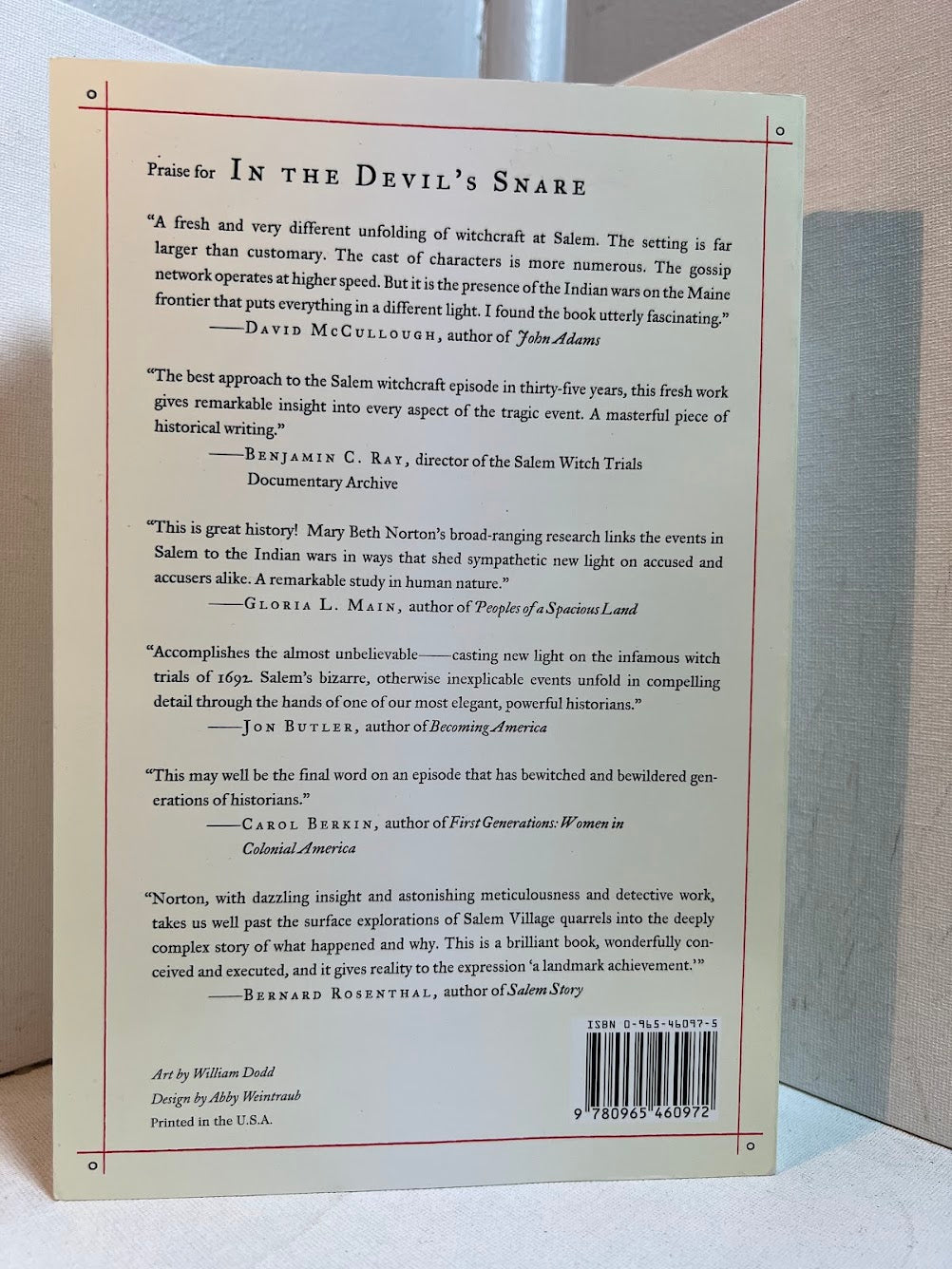 In the Devil's Snare - The Salem Witchcraft Crisis of 1692 by Mary Beth Norton