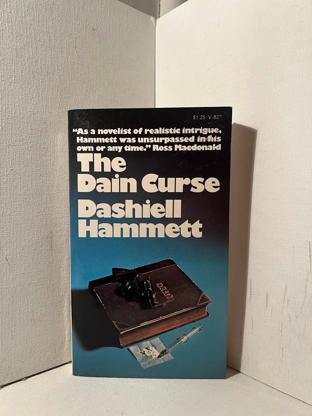 The Dain Curse by Dashiell Hammett