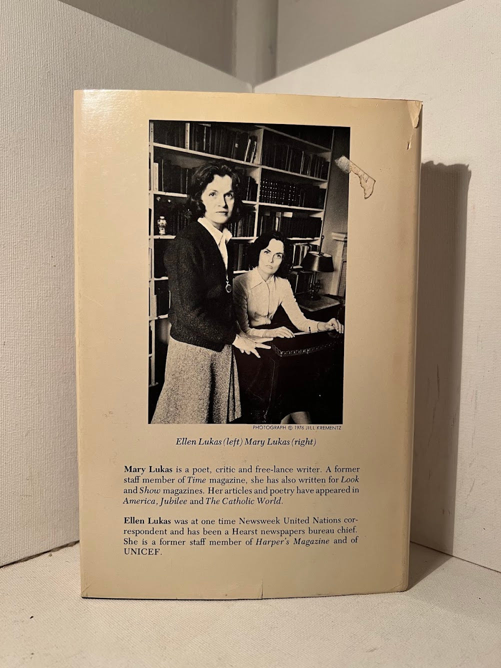 Teilhard The Man, The Priest, The Scientist by Mary Lukas and Ellen Lukas