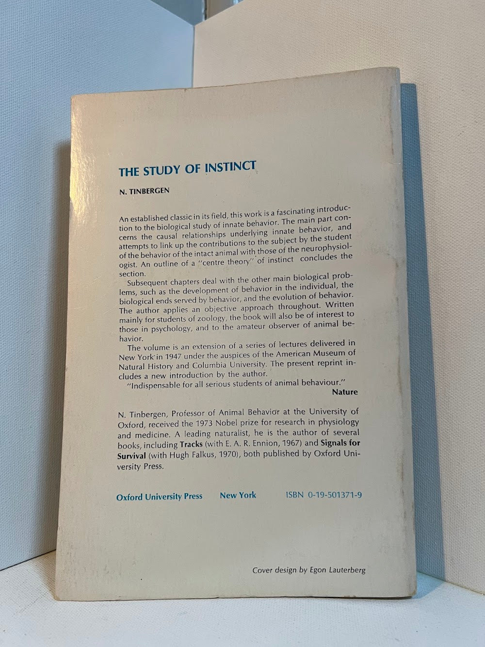 The Study of Instinct by N. Tinbergen