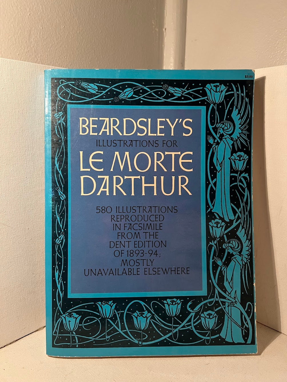 Beardsley's Illustrations for Le More D'Arthur