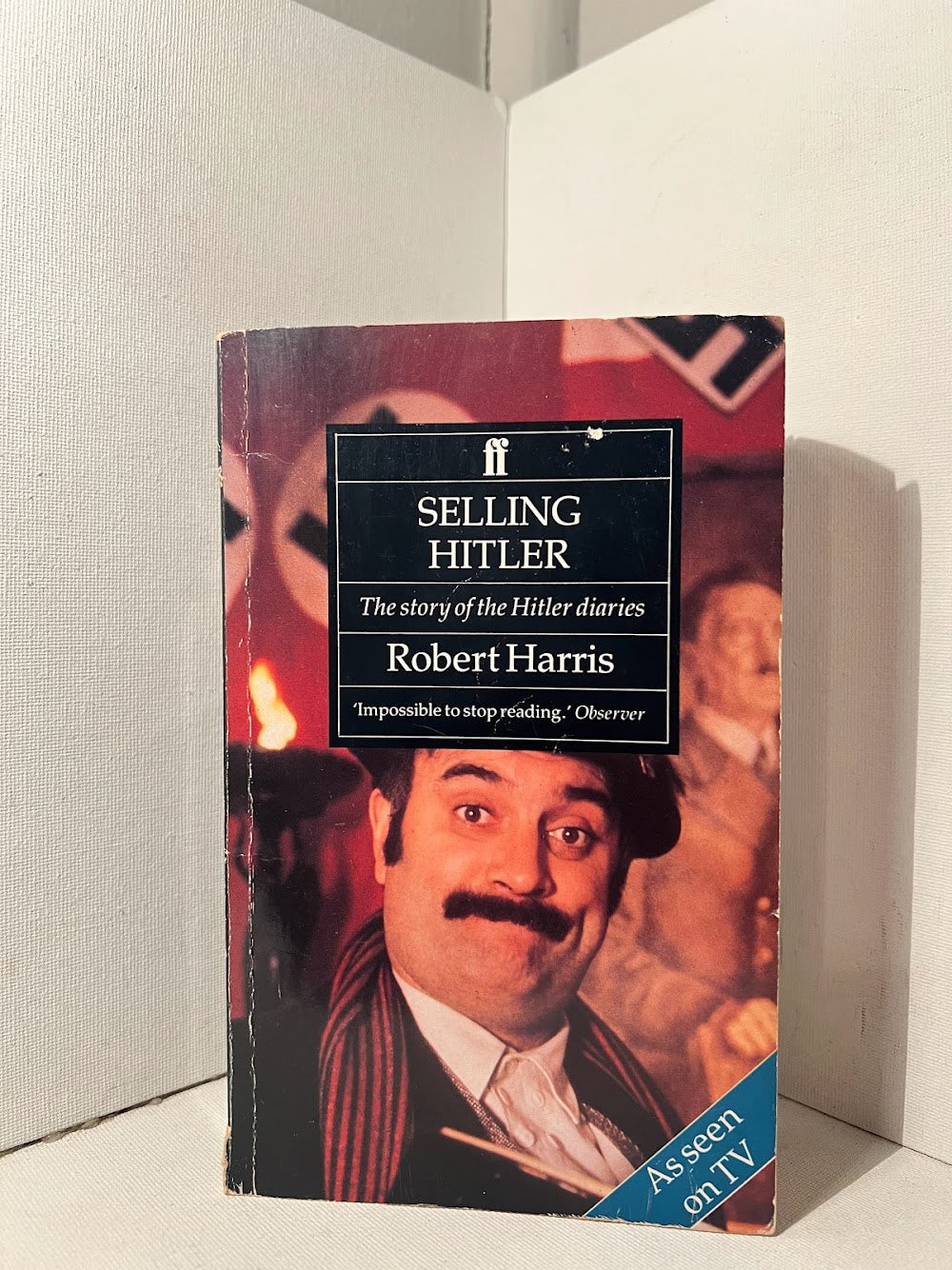 Selling Hitler: The Story of the Hitler Diaries by Robert Harris