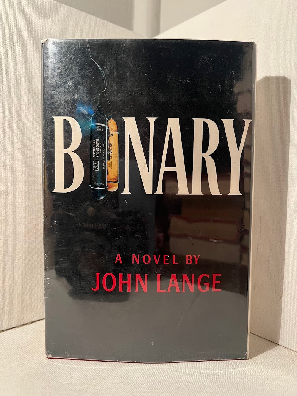 Binary by John Lange (Michael Crichton)