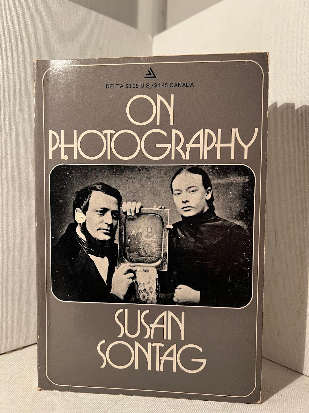 On Photography by Susan Sontag