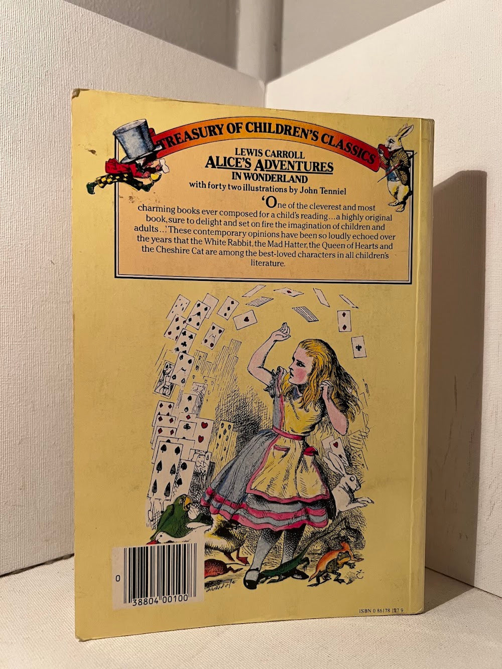 Alice's Adventures in Wonderland by Lewis Carroll