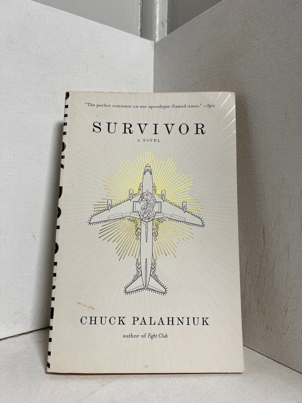 Survivor by Chuck Palahniuk