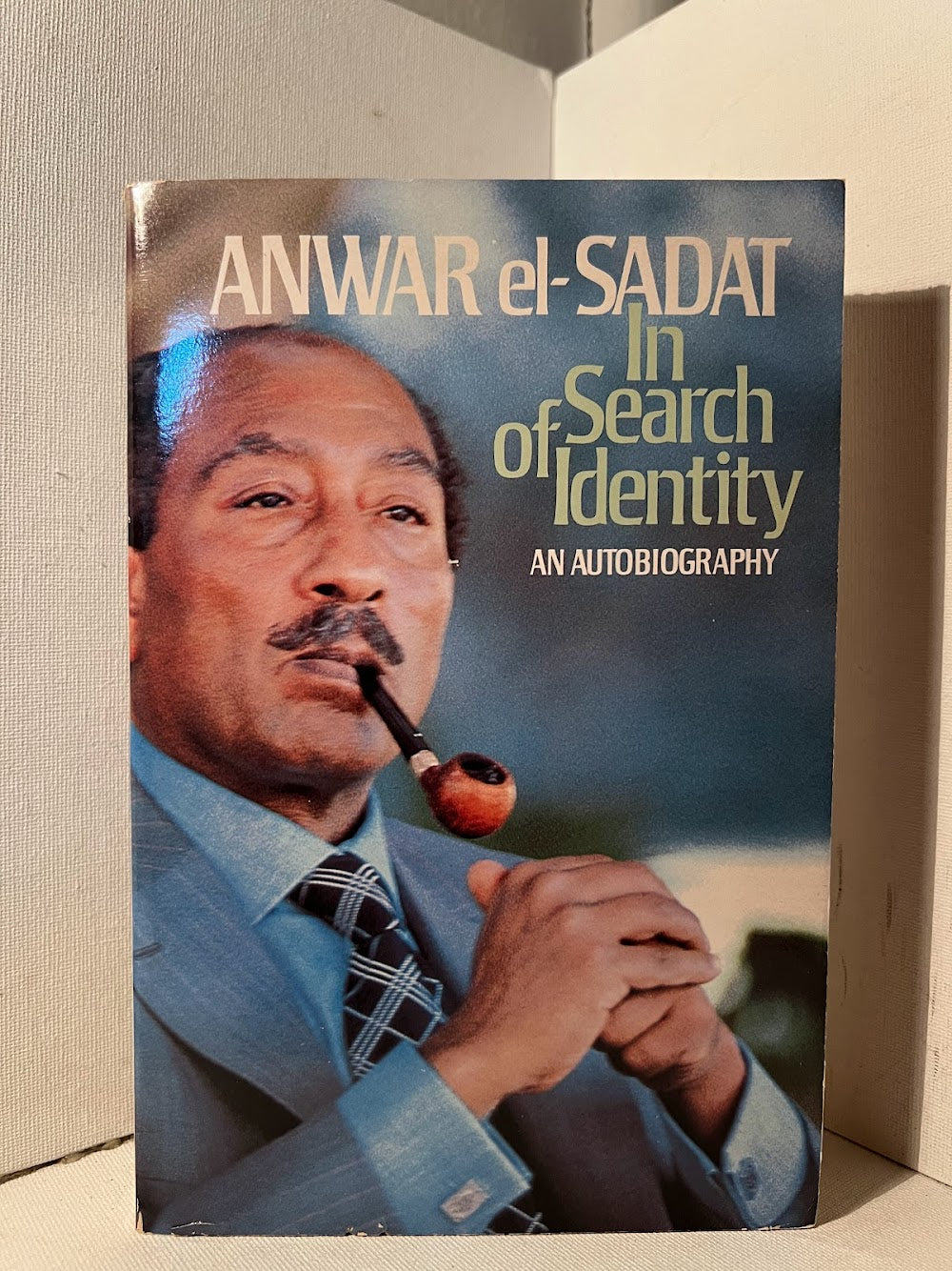 In Search of Identity by Anwar el-Sadat