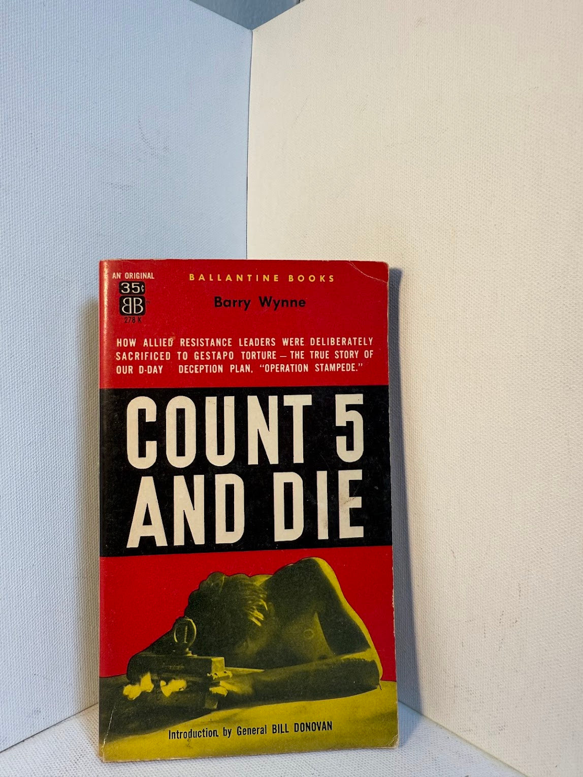 Count 5 and Die by Barry Wynne