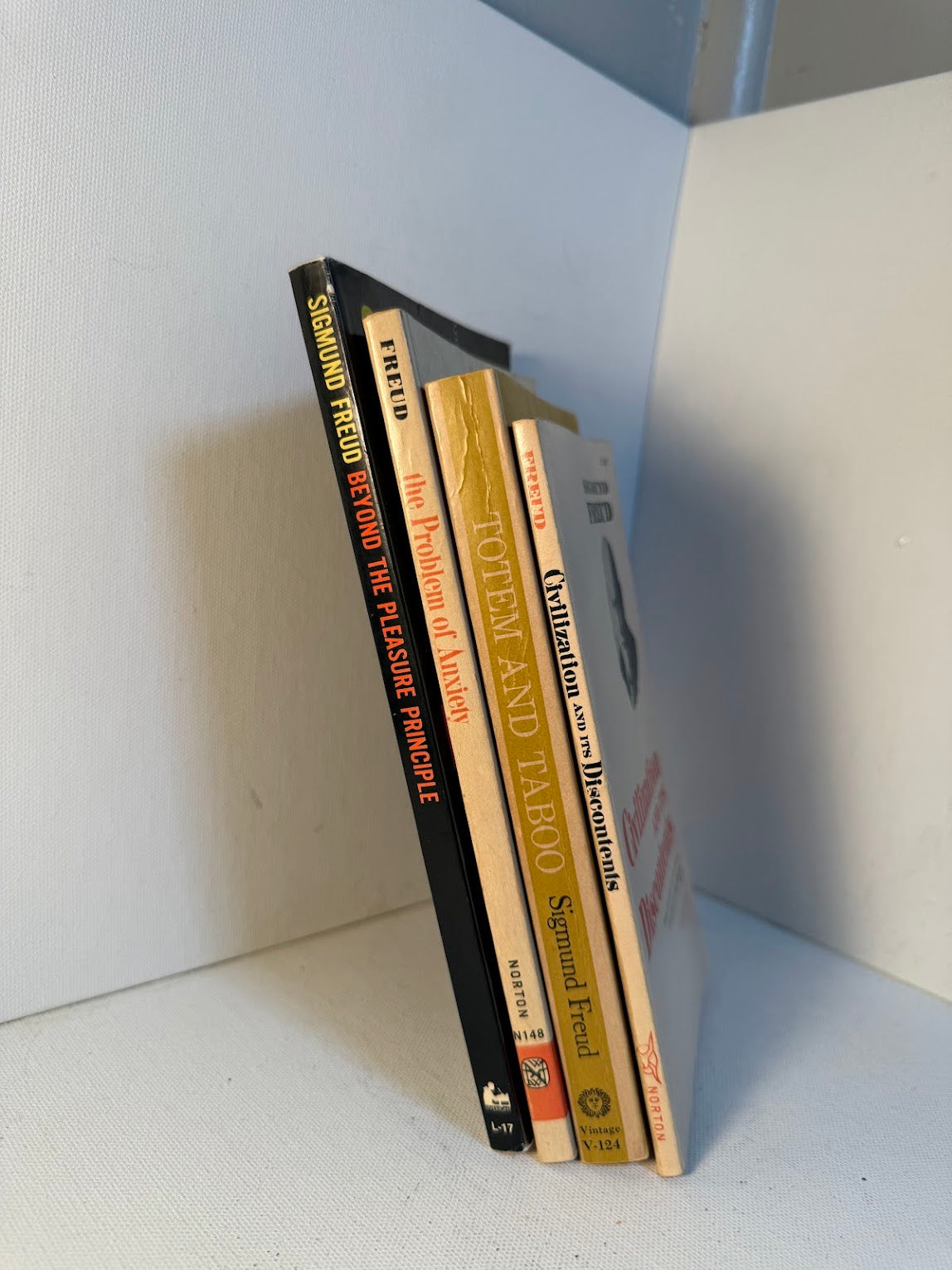 4 books by Freud