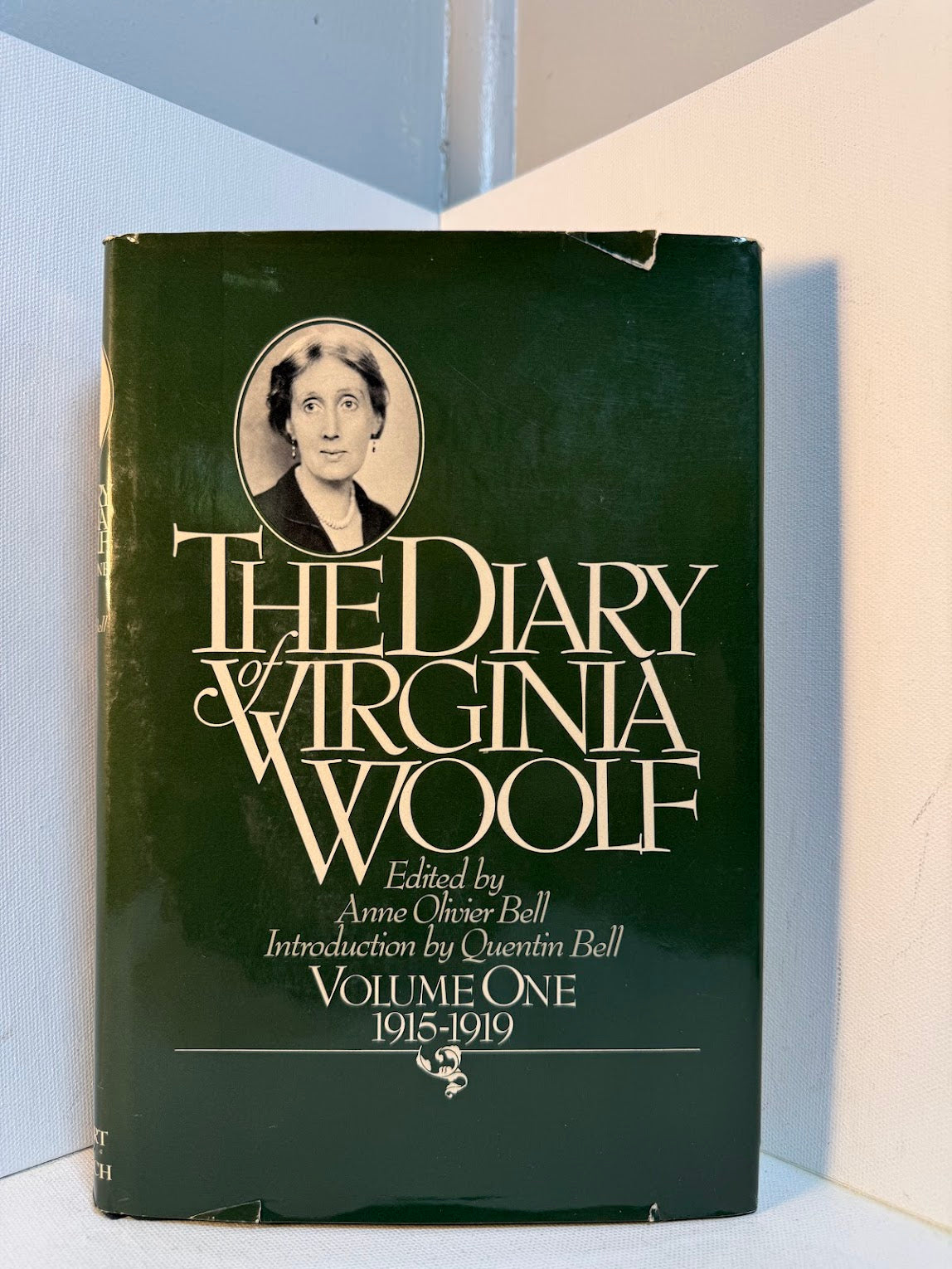 The Diary of Virginia Woolf Volume One