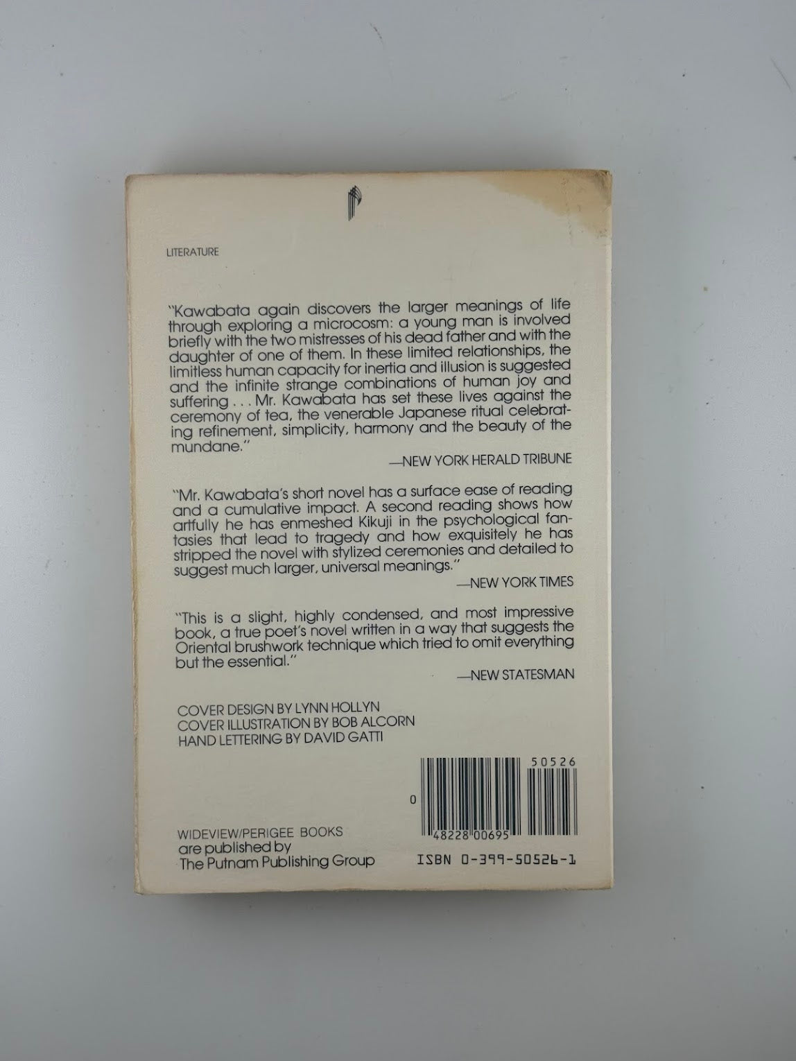 Thousand Cranes by Yasunari Kawabata