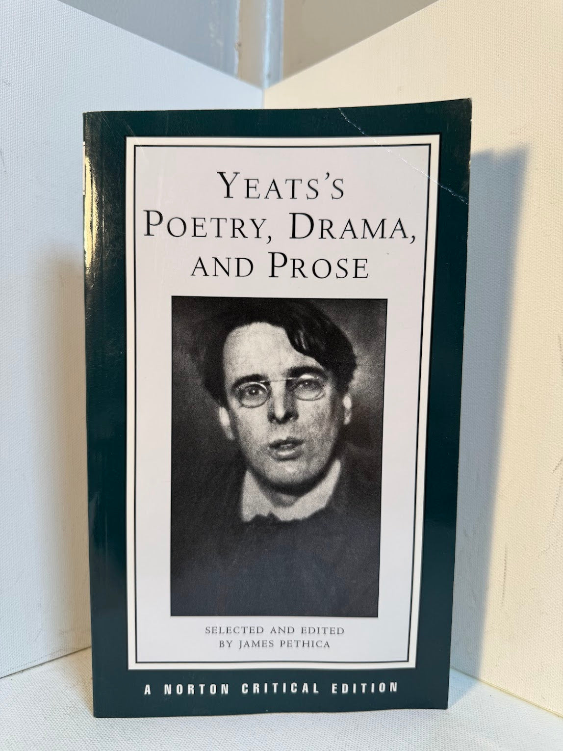 Yeats's Poetry, Drama and Prose