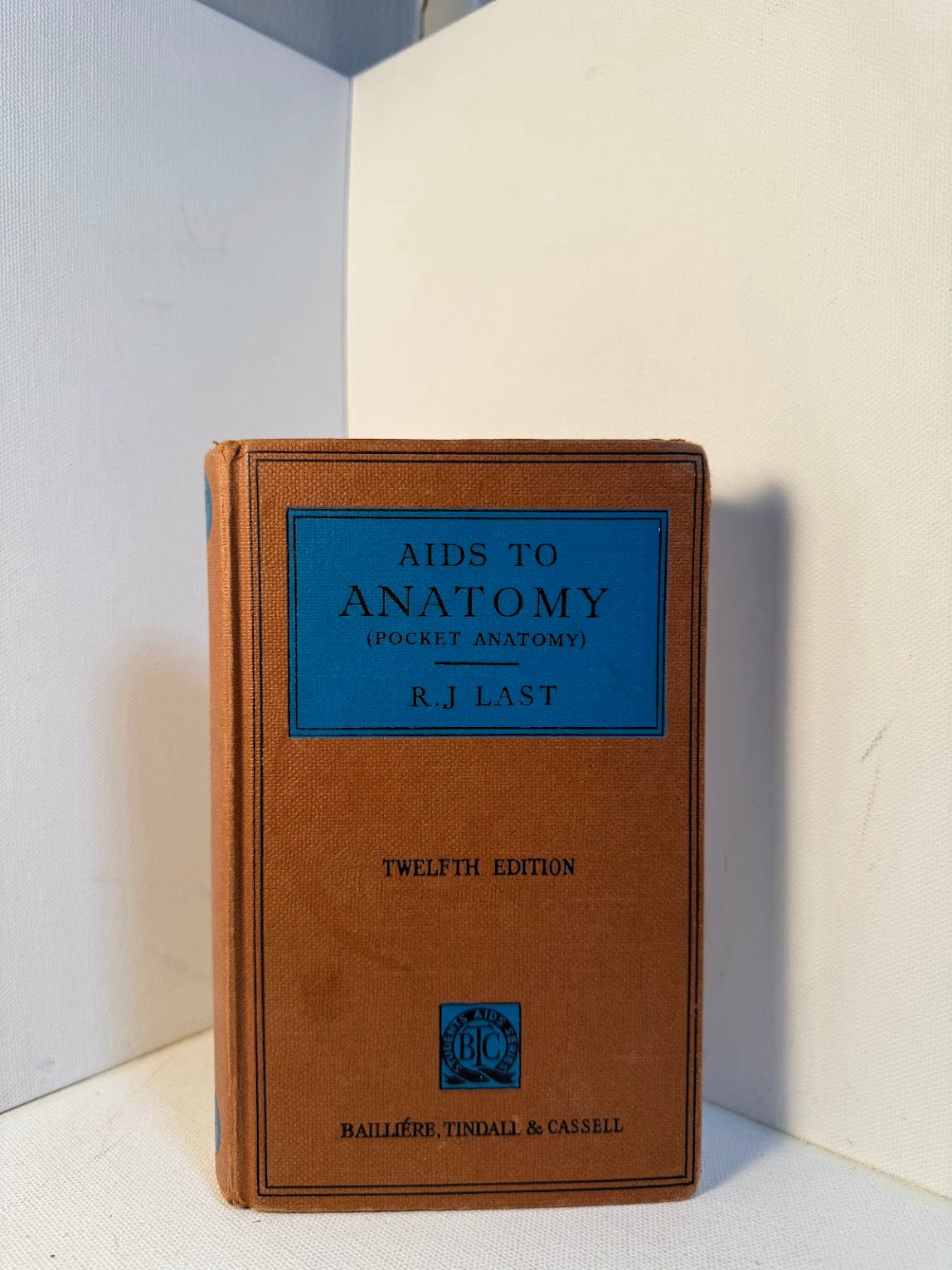 Aids to Anatomy (Pocket Anatomy) by R.J. Last