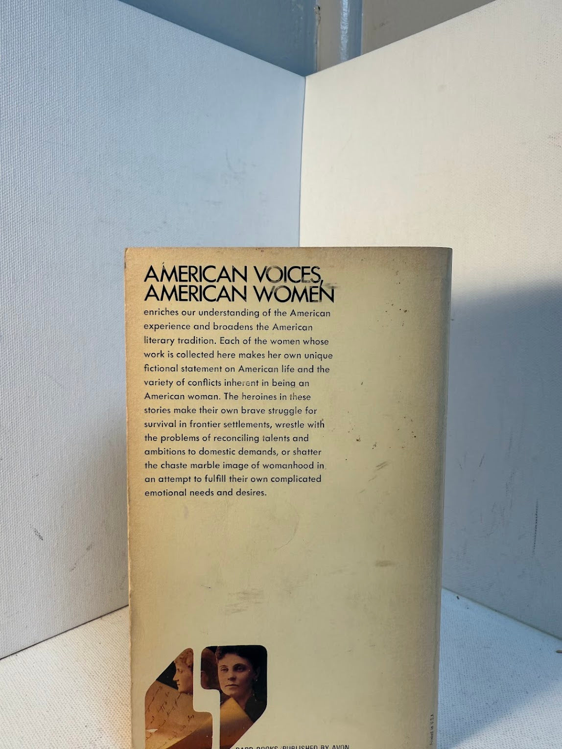 American Voices, American Women edited by Lee R. Edwards and Arlyn Diamond