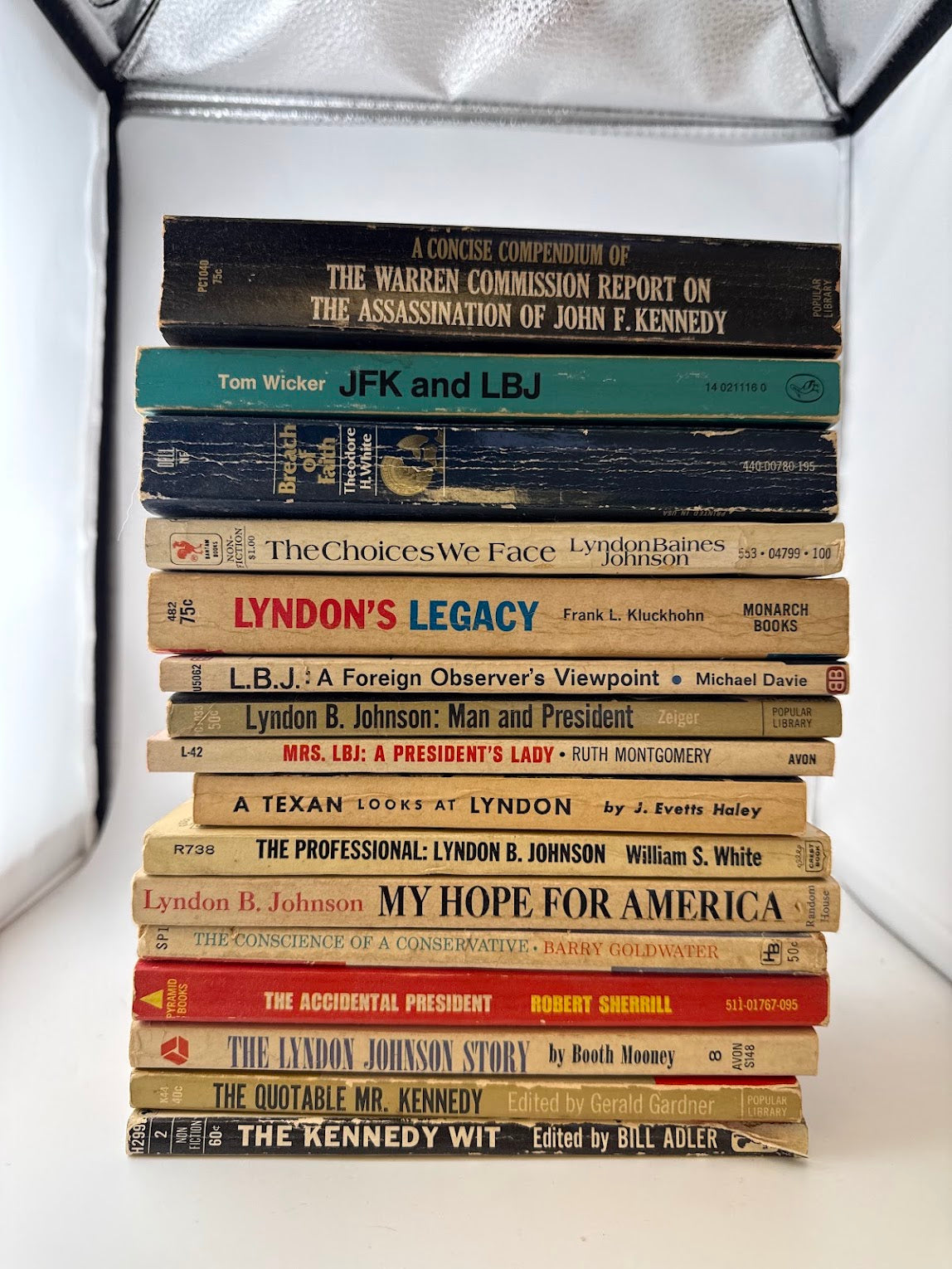 Lot of 16 vintage presidential history books (LBJ, JFK, Nixon)