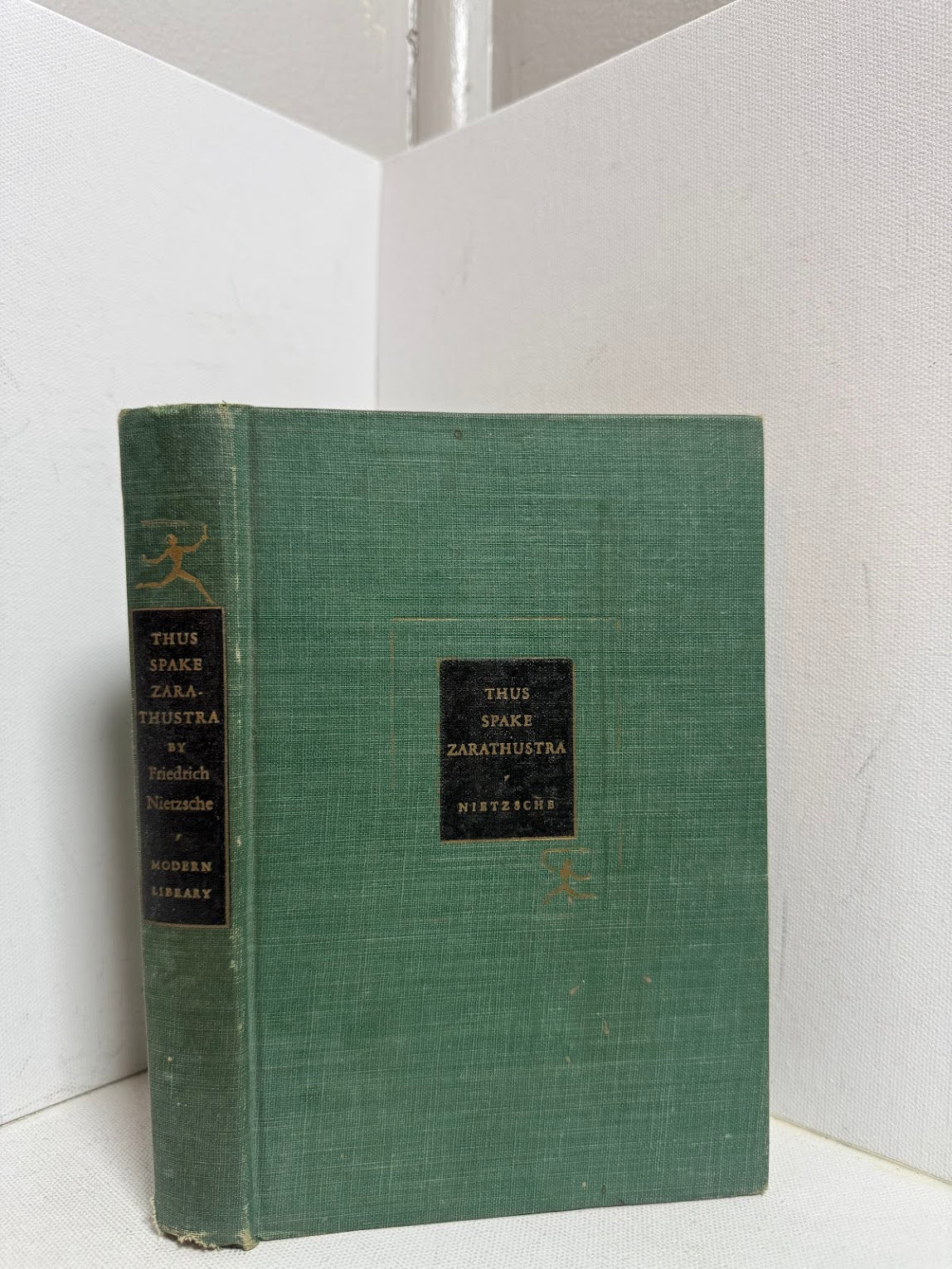 Thus Spake Thus Spake Zarathustra by Friedrich Nietzsche – Revolving Books