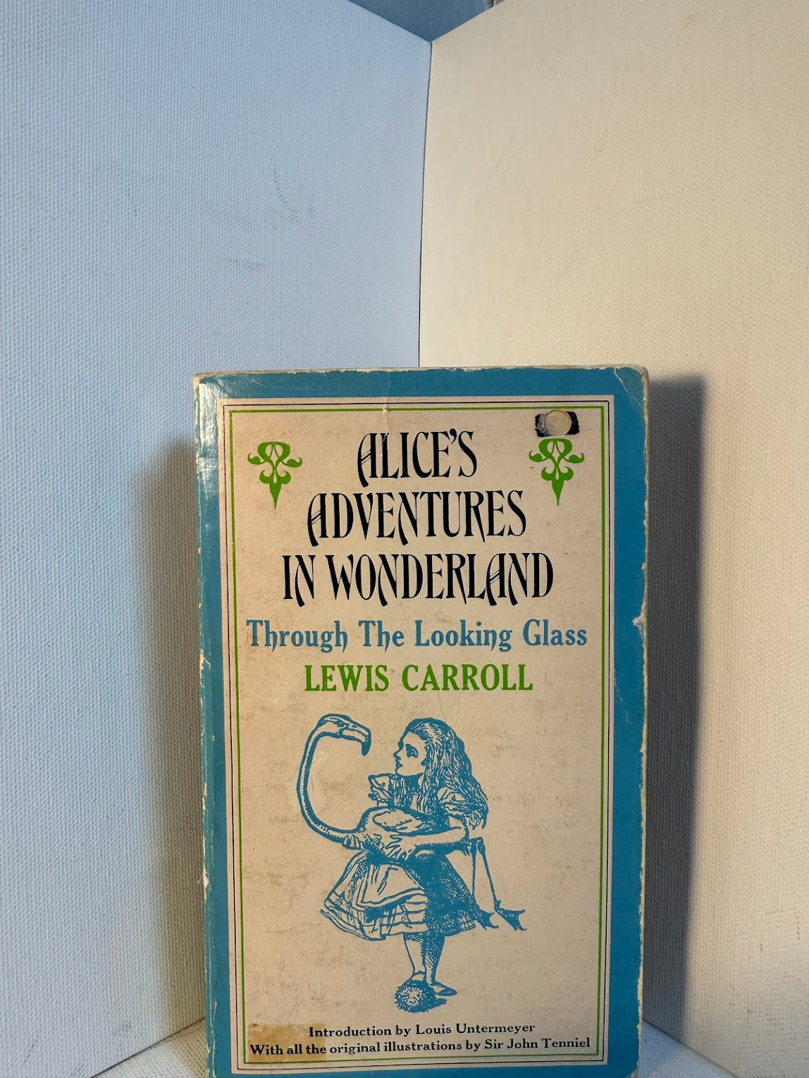 Alice's Adventures in Wonderland by Lewis Carroll