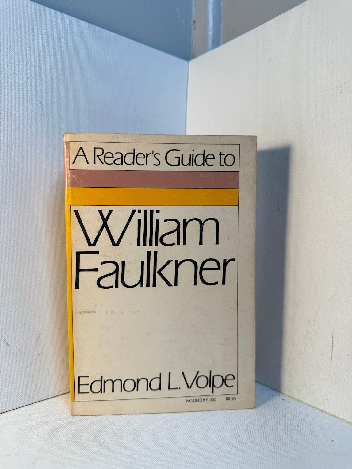 A Reader's Guide to William Faulkner and Ernest Hemingway