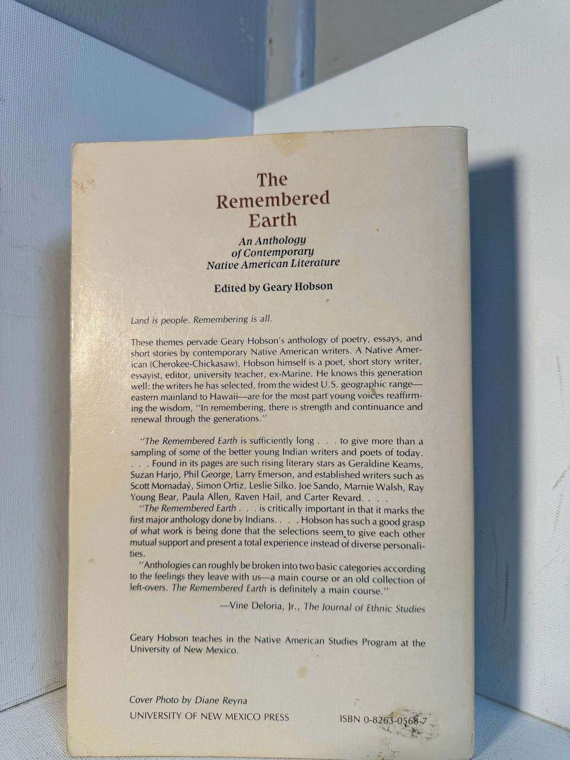 The Remembered Earth - An Anthology of Contemporary Native American Literature edited by Geary Hobson