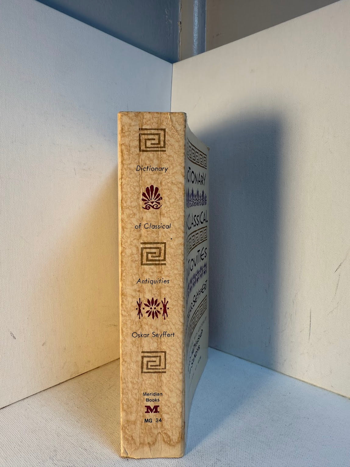 Dictionary of Classical Antiquities by Oskar Seyffert