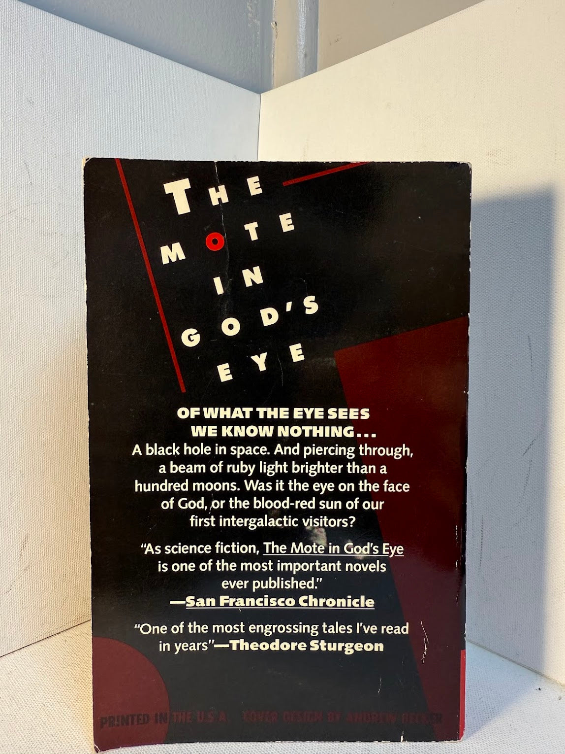 The Mote in God's Eye bye Larry Niven and Jerry Pournelle
