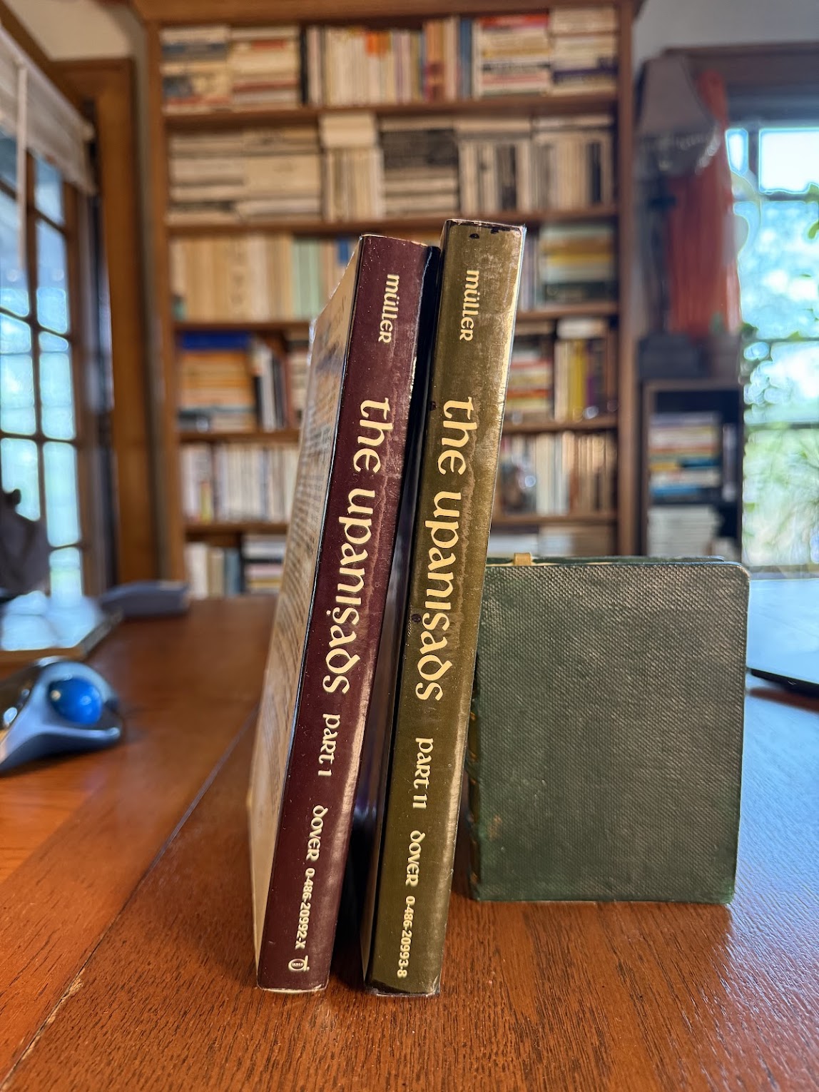 The Upanishads translated by F. Max Muller 2 vol
